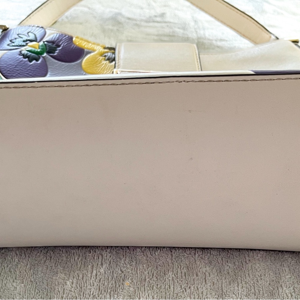 Kate Spade Cream Bag with Purple and Yellow Floral Design - Picture 2 of 6